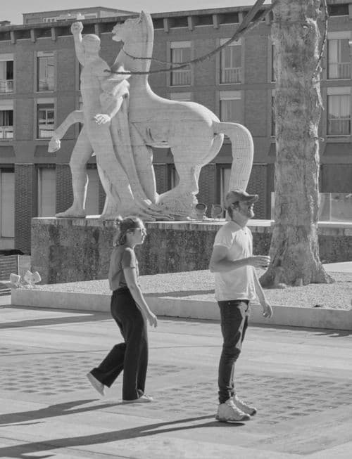 Suzie And Leo