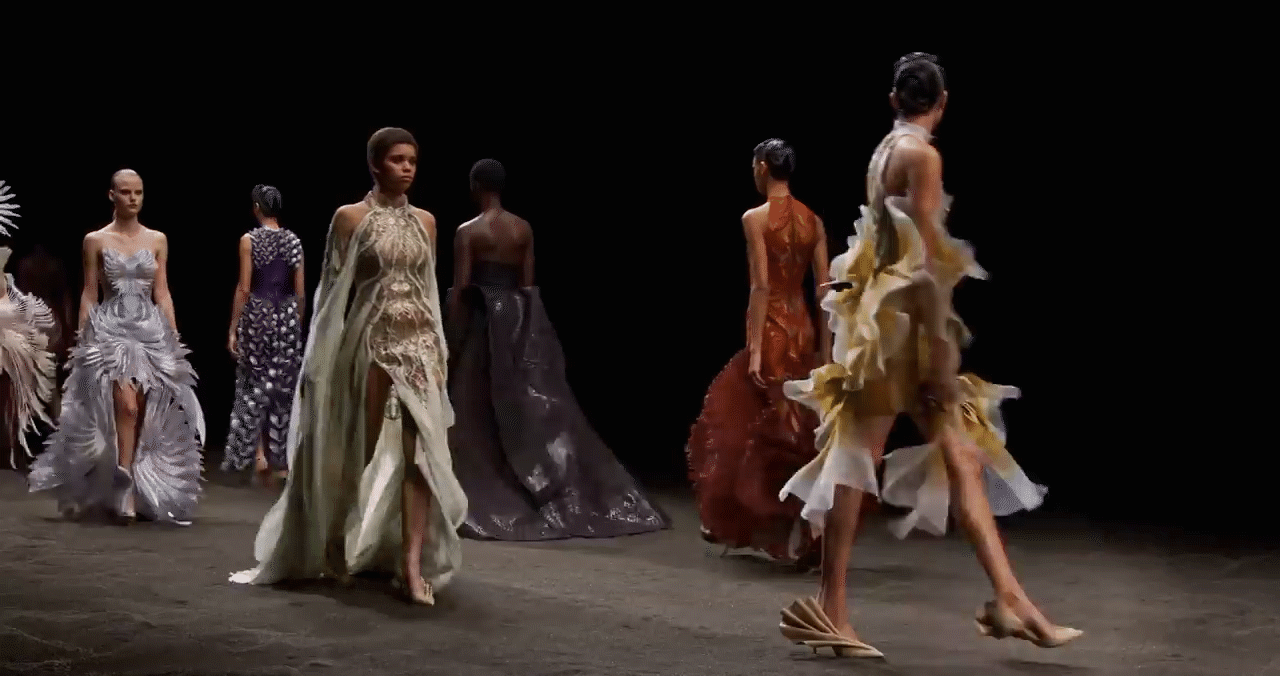 Iris van Herpen ～ Roots of Rebirth