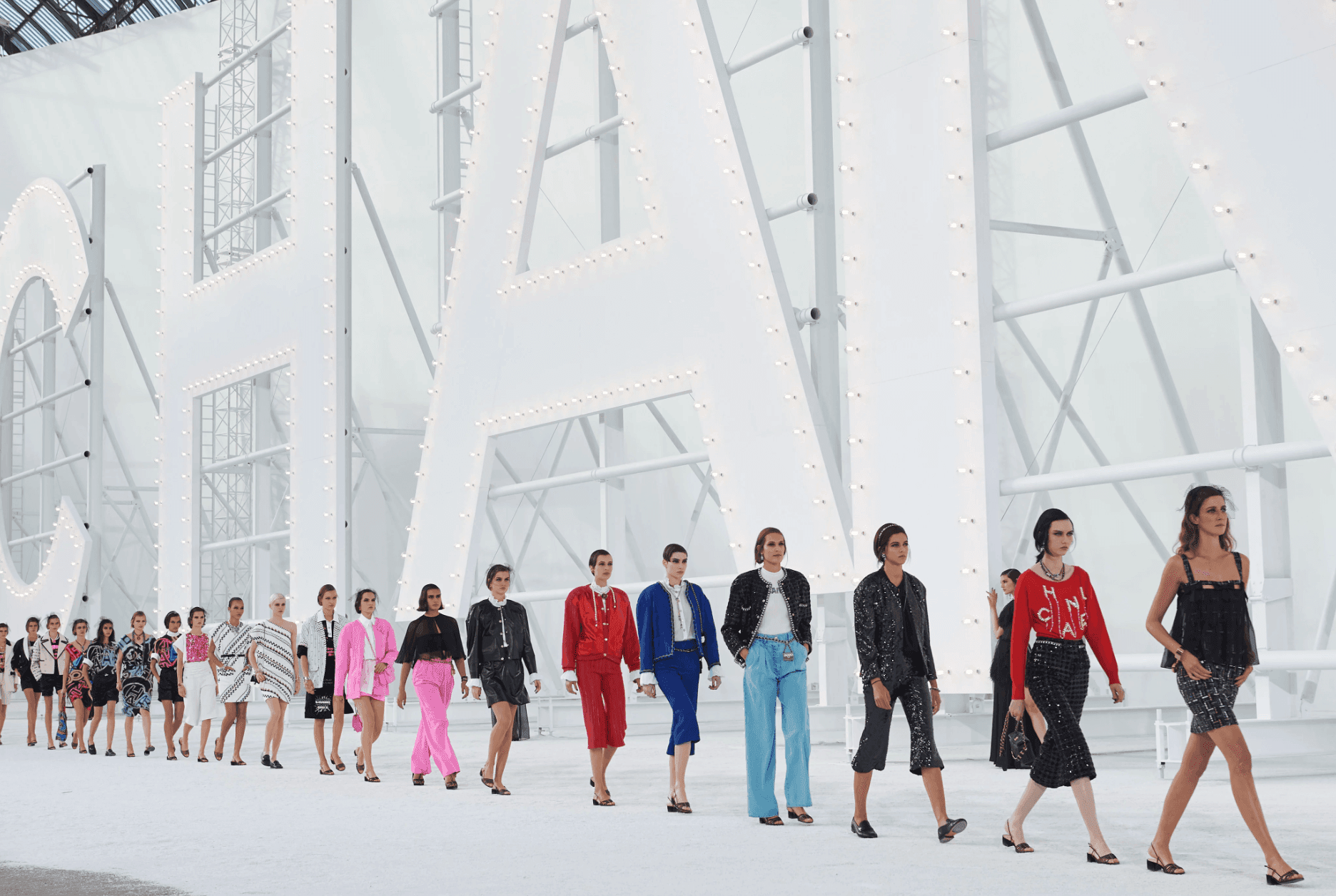 CHANEL Spring-Summer 2021 Show