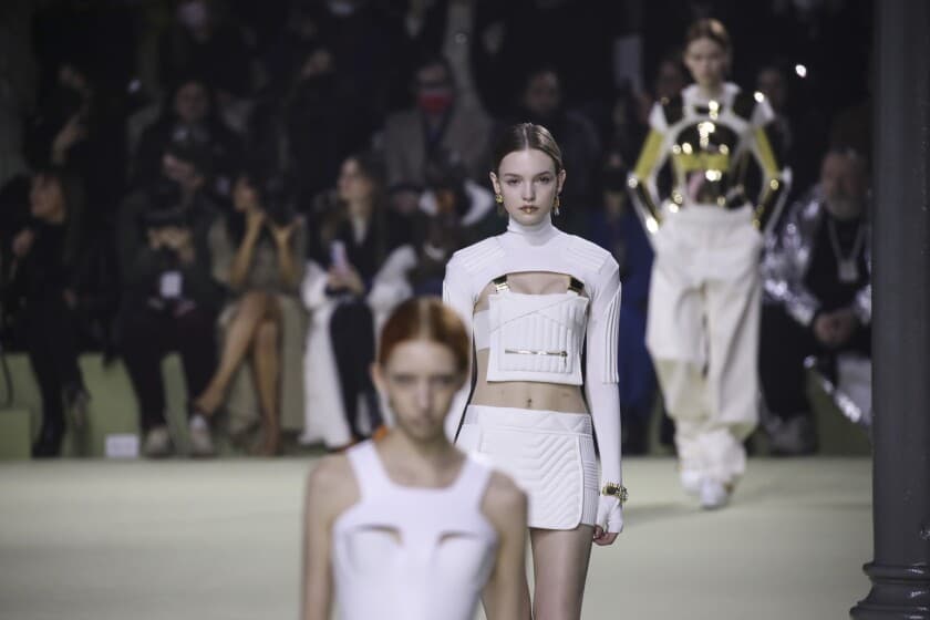 Balmain Fall/Winter 2022 Fashion Show