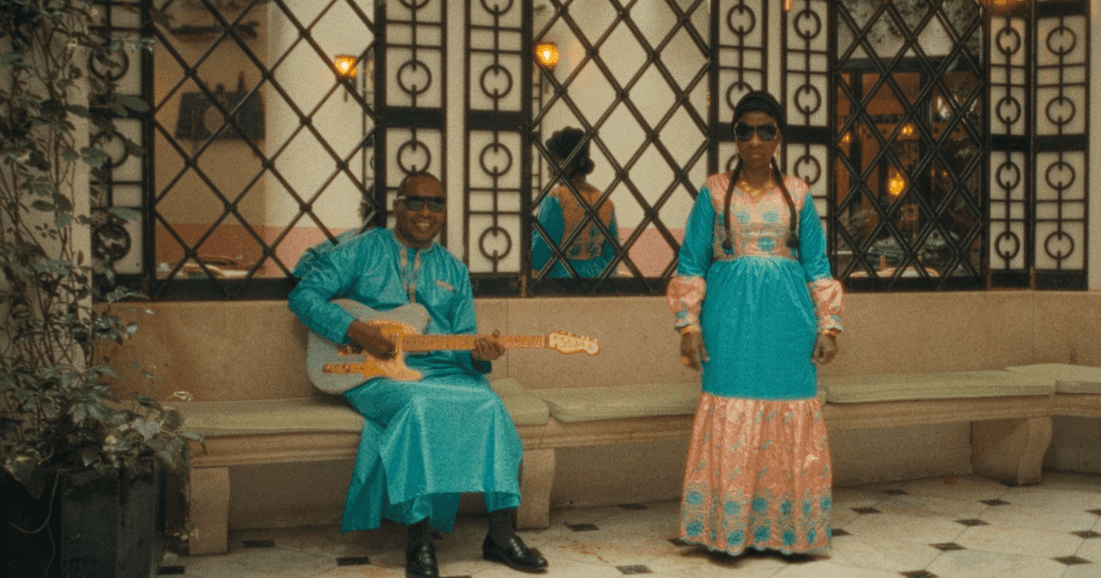 SOFI TUKKER x Amadou & Mariam - Mon Cheri
