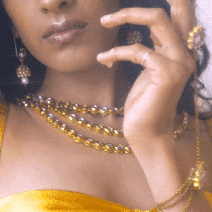 Raveena - Honey