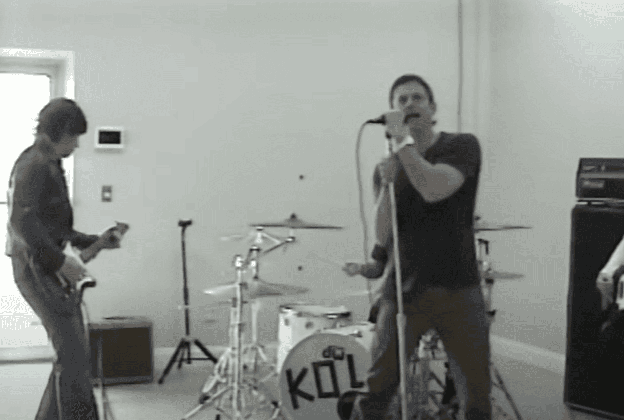 Kings Of Leon - Nothing To Do