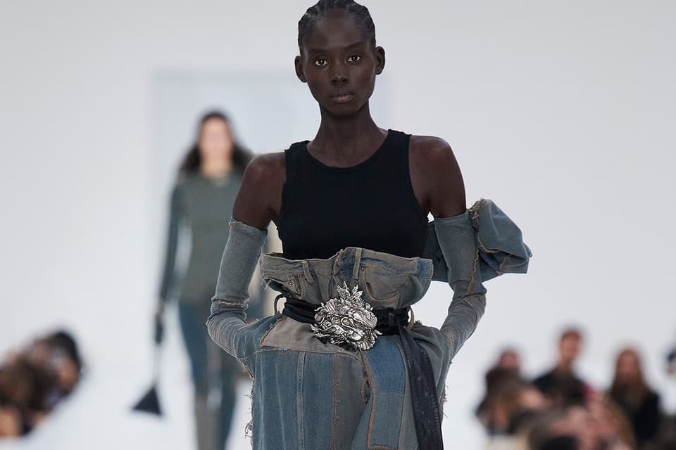Acne Studios Women’s Fall/Winter 2022 Show
