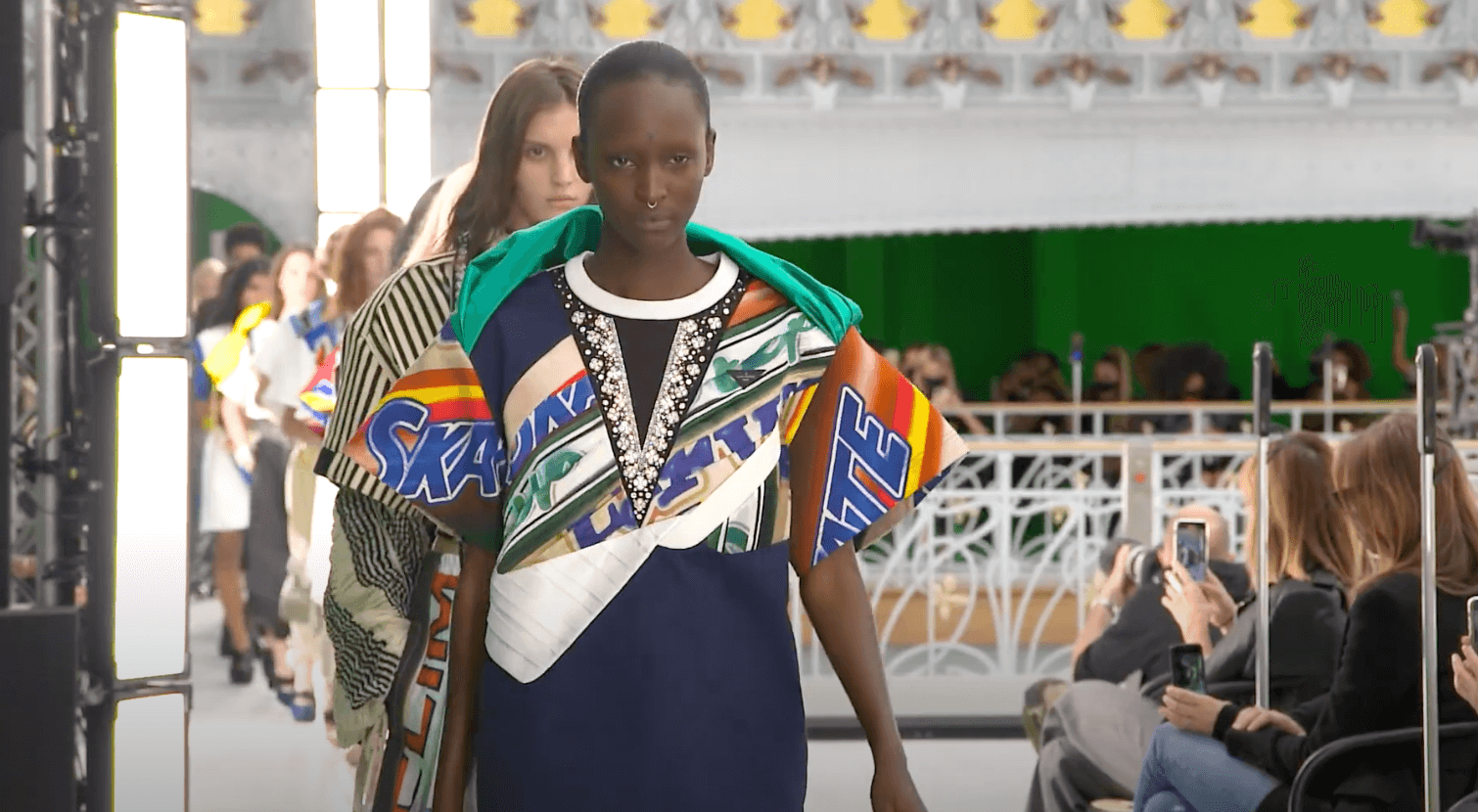 LOUIS VUITTON Women’s Spring-Summer 2021 Fashion Show