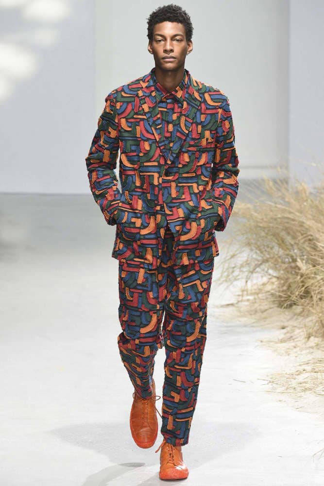 Issey Miyake Fall Winter 2016