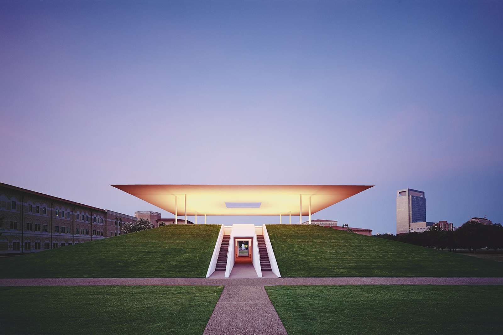 James Turrell’s Twilight Epiphany