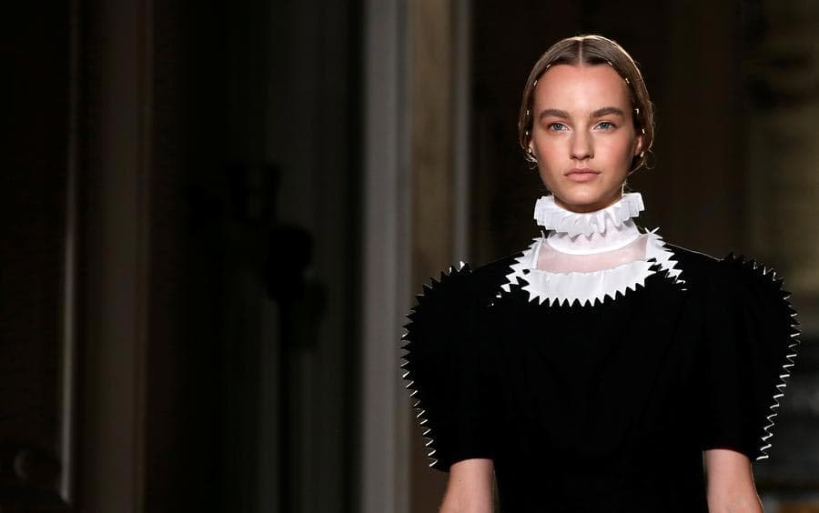 Valentino Haute Couture Fall Winter 2016-2017