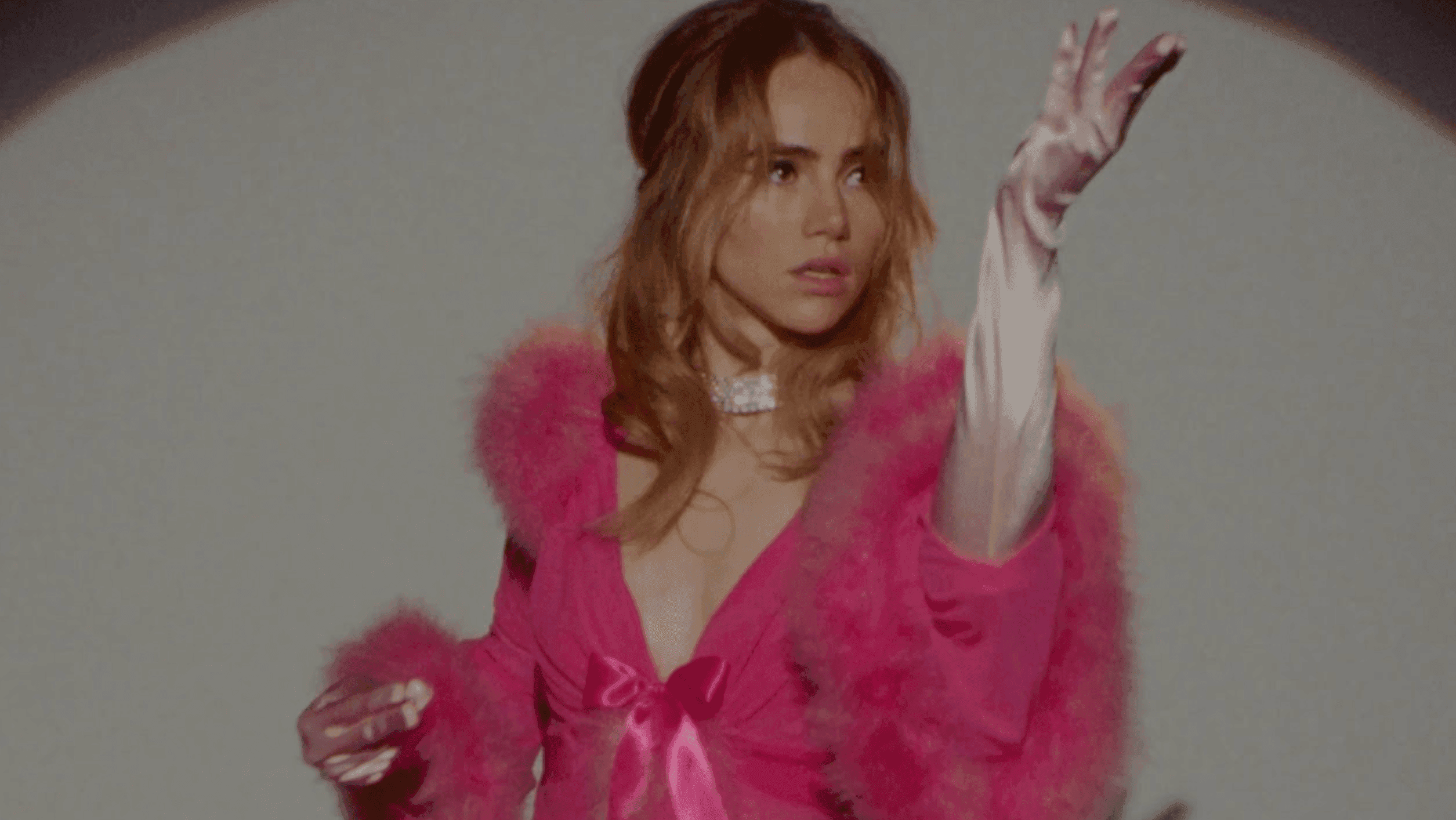 Suki Waterhouse - Melrose Meltdown