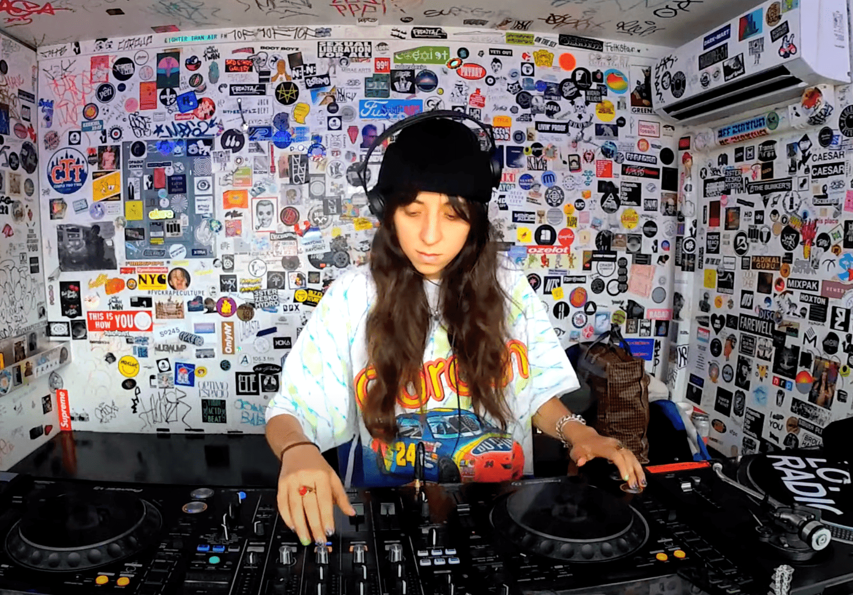 Chloe Caillet @The Lot Radio