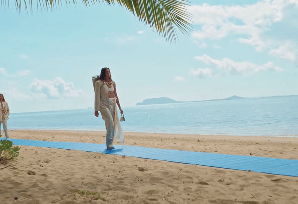 JACQUEMUS SS22 "LE SPLASH" SHOW