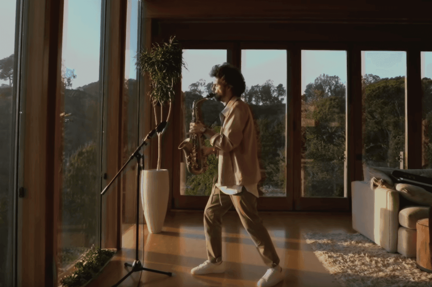 FKJ - (embrace) Boredom