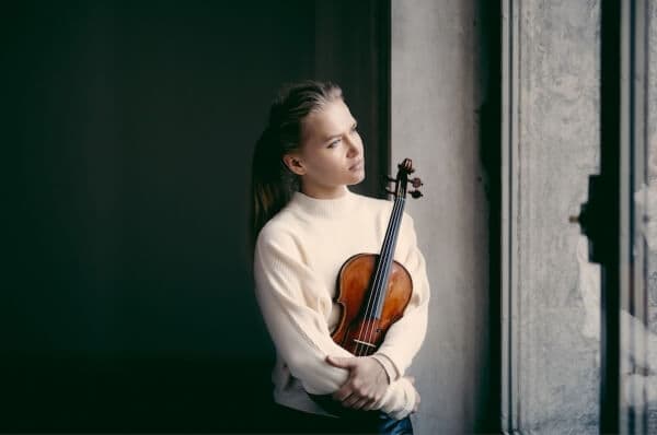 Mari Samuelsen plays Max Richter - November
