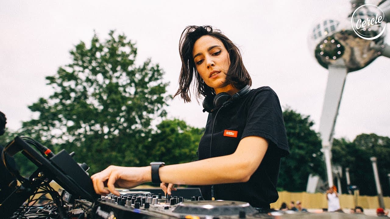Amelie Lens - Living the techno life