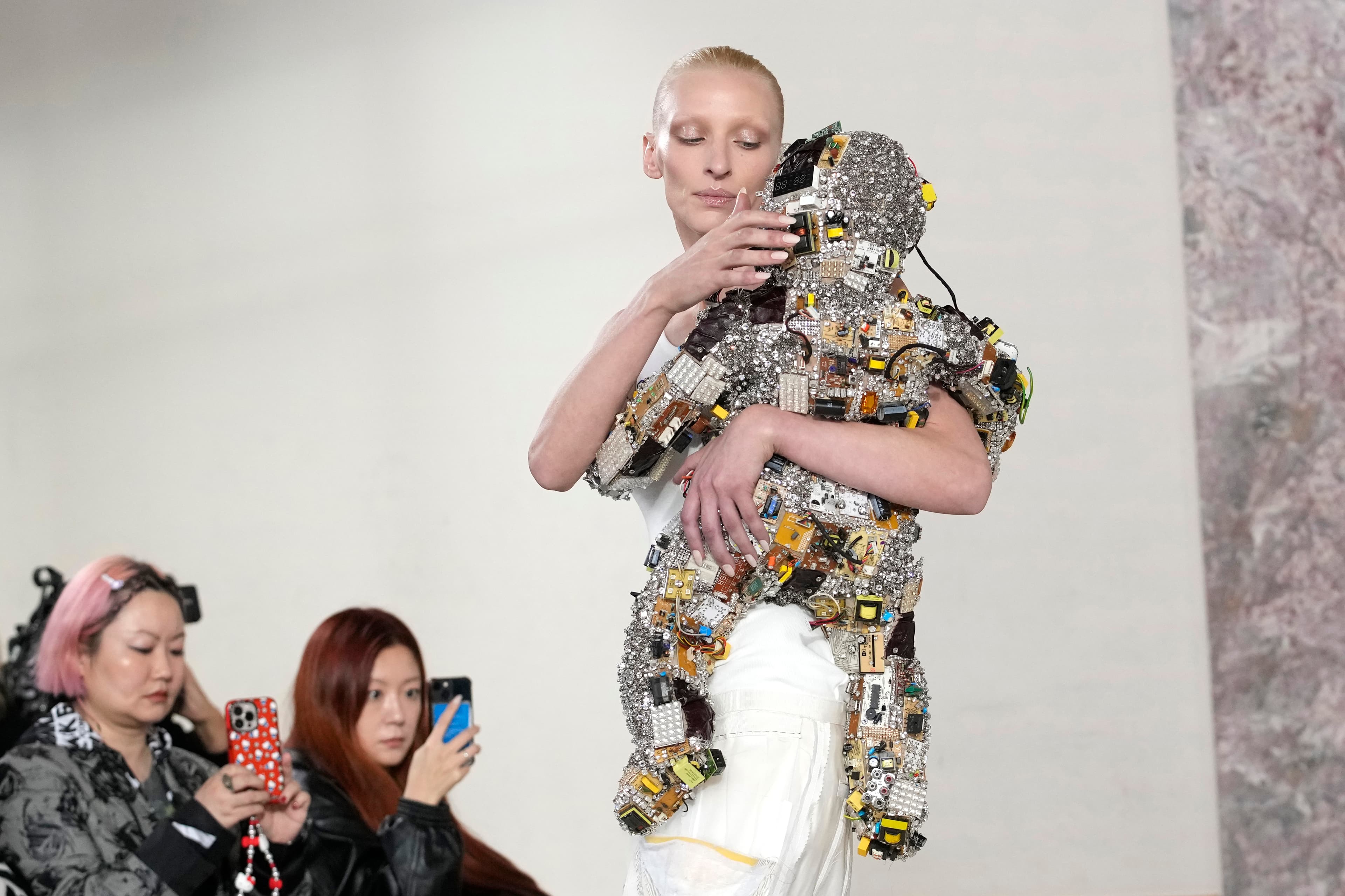 SCHIAPARELLI HAUTE COUTURE SPRING SUMMER 2024