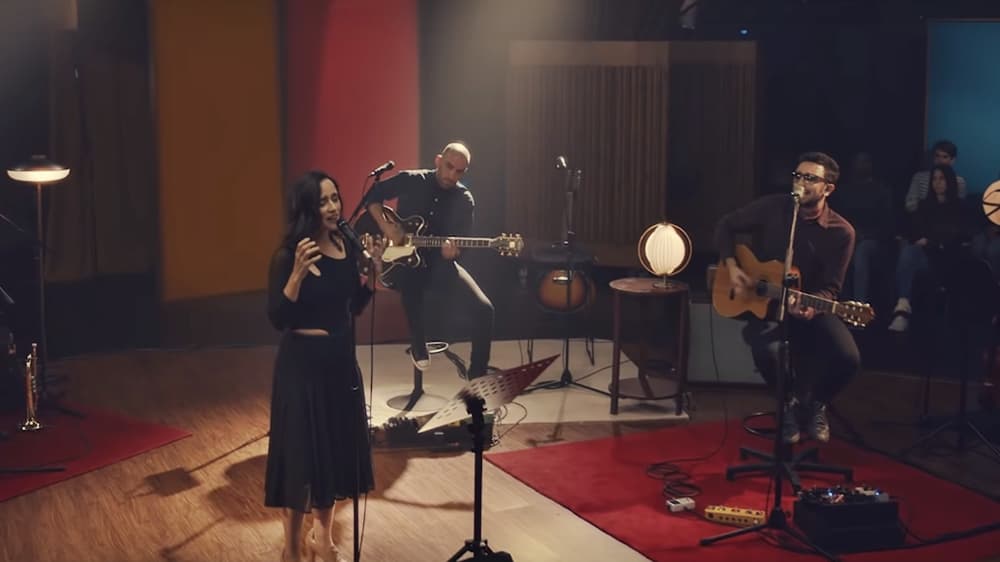 No Te Va Gustar ft. Julieta Venegas - Chau (Acústico)