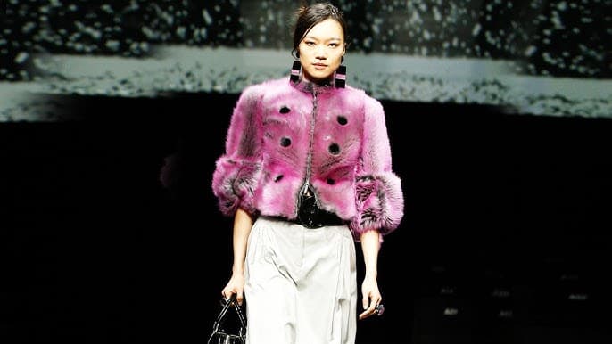 Giorgio Armani Women's Fall Winter 2020-2021 Fashion Show