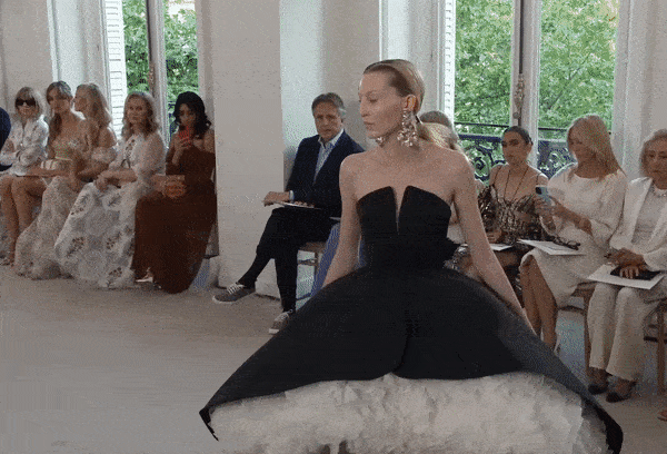 Giambattista Valli Paris - Haute Couture 25 Live show