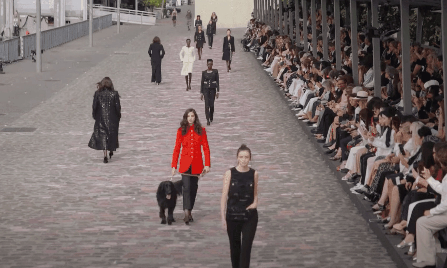 CHANEL Fall-Winter 2023/24 Haute Couture Show
