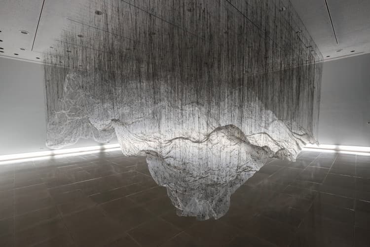 Yasuaki Onishi: reverse of volume (RG)