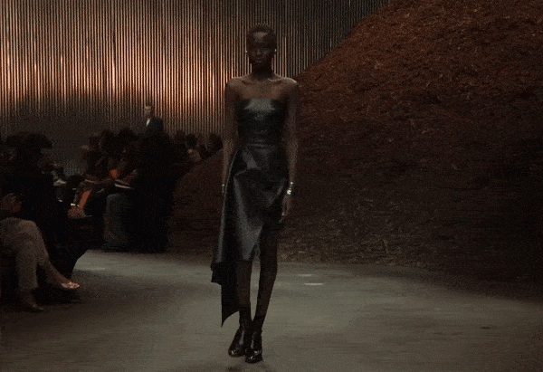Alexander McQueen Autumn/Winter 2022 Show